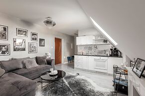 Opera apartments