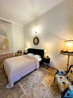 Opera apartments