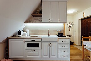 Opera apartments