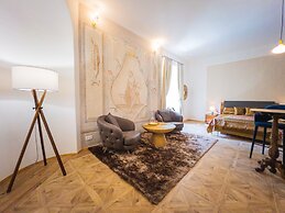 Opera apartments