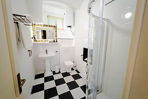 Opera apartments