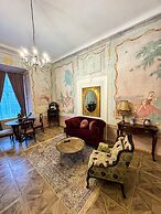 Opera apartments