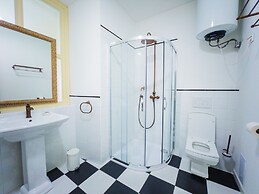 Opera apartments