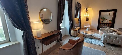 Opera apartments