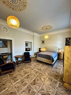 Opera apartments