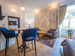 Opera apartments