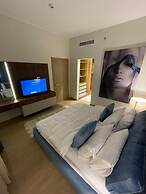 Chic Apartment In Aeon Compound