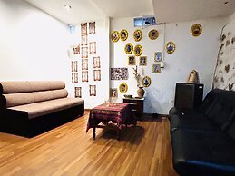 SUMMIT VIEWPOINT HOUSE