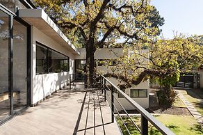 Casa con amplia terraza y jacuzzi