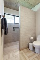 Casa con amplia terraza y jacuzzi