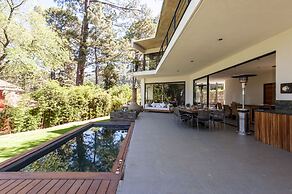 Casa con amplia terraza y jacuzzi