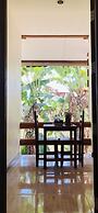 Vang Vieng Romantic Mountain View Resort