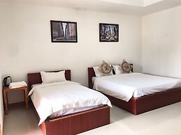 Vang Vieng Romantic Mountain View Resort