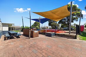 Waters Edge Holiday Park