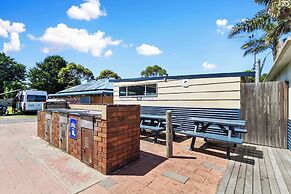 Waters Edge Holiday Park