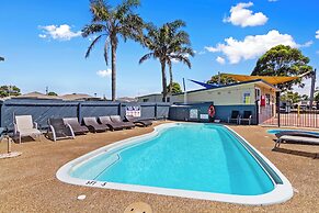 Waters Edge Holiday Park