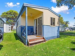 Waters Edge Holiday Park