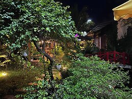 Phoenix Hotel Bungalow