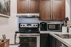 45sw - Fireplace - Dishwasher - Washer/dryer - Sleeps 4 1 Bedroom Cond