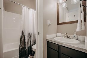 45sw - Fireplace - Dishwasher - Washer/dryer - Sleeps 4 1 Bedroom Cond