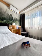 Hotel Malinowski Leśny