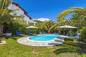 YourHome - Villa Claudette