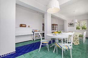 YourHome - Villa Claudette