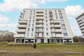 Stylish Apartment 7th Floor by Renters