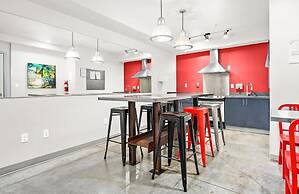 Salmonberry Studio in Wallingford