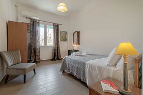 Charming Central Corfu Apartment