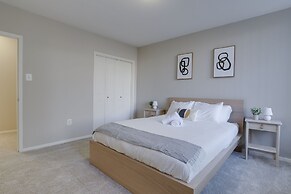 Luxury & Comfortable condo Crystal city