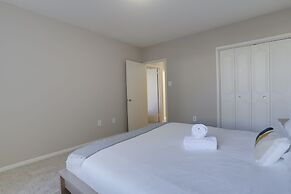 Luxury & Comfortable condo Crystal city