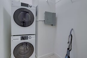 Luxury & Comfortable condo Crystal city