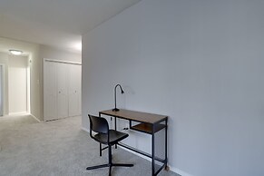 Luxury & Comfortable condo Crystal city