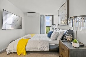 StayAU Modern Townhouse