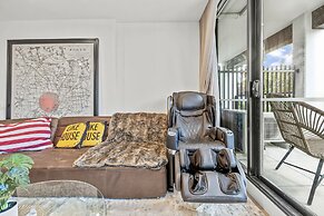 StayAU Modern Townhouse