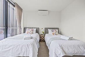 StayAU Modern Townhouse