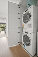 StayAU Modern Townhouse