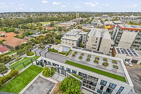 StayAU Modern Townhouse