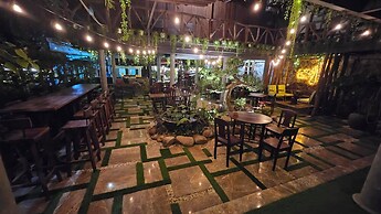 Phoenix Hotel An Bang Beach