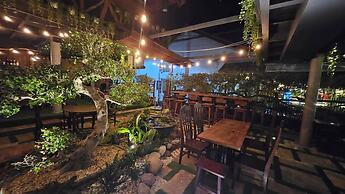 Phoenix Hotel An Bang Beach