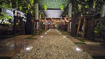 Phoenix Hotel An Bang Beach