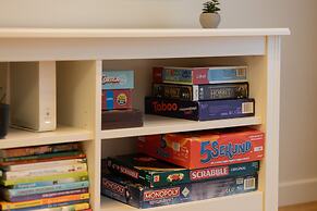 Muranów Apartment Parking by Renters