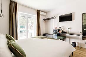 Romi Suite