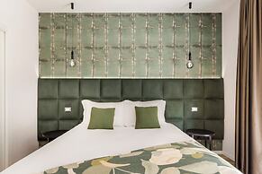 Romi Suite