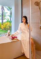 Royal Beachfront Villas Danang