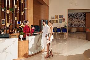 Royal Beachfront Villas Danang