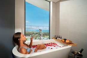 Royal Beachfront Villas Danang