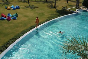 Royal Beachfront Villas Danang