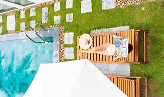 Royal Beachfront Villas Danang
